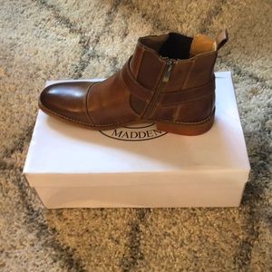 Steve Madden 9.5 Chelsea Boot